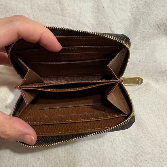 Brown Monogram Wallet - Picture 6 of 6